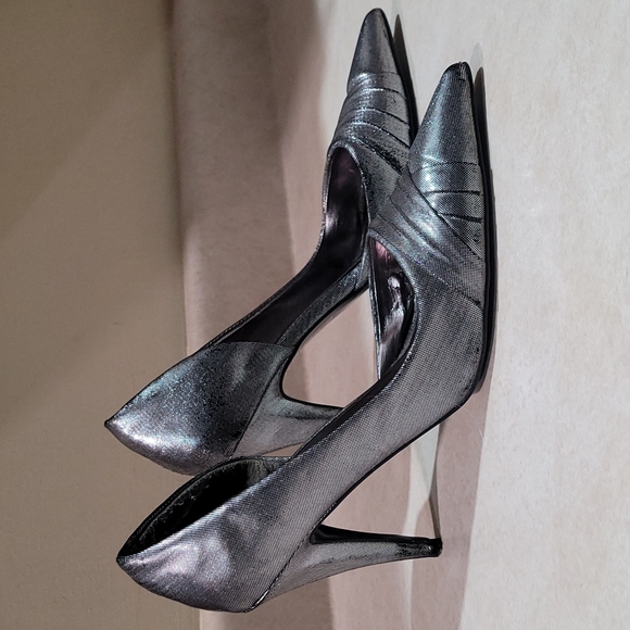 Le Chateau silver heel - Picture 2 of 5